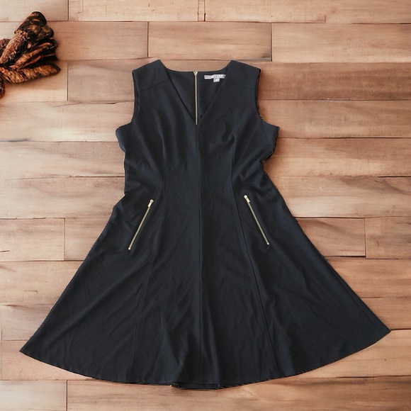 Andrew Marc Dress Black Seamed Sleeveless Fit & Flare Career Size 14 New w/Tag - Picture 2 of 11